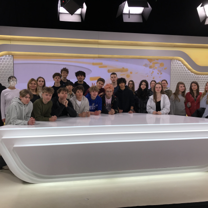 Grade 9 trip to the LRT headquarters