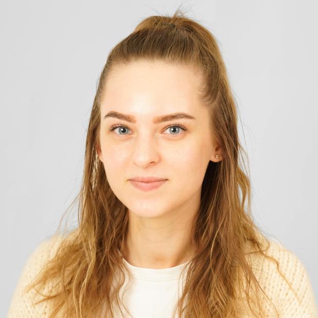 1785755034_0_Loreta_Stefanovič_Retake-1ff8098c55c59e52f6f93e50330206d7.jpg